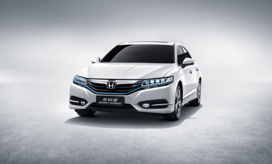  Honda Spirior Sport Hybrid 2016 года  (фото 1 из 16)